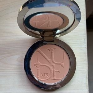 Dior Nudeskin nude air powder